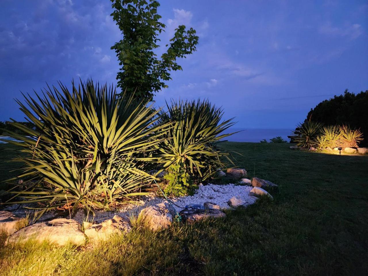 Private Villa 102 With Heated Pool In Blacksearama Balchik Exterior foto