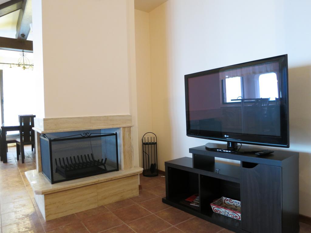 Private Villa 102 With Heated Pool In Blacksearama Balchik Exterior foto