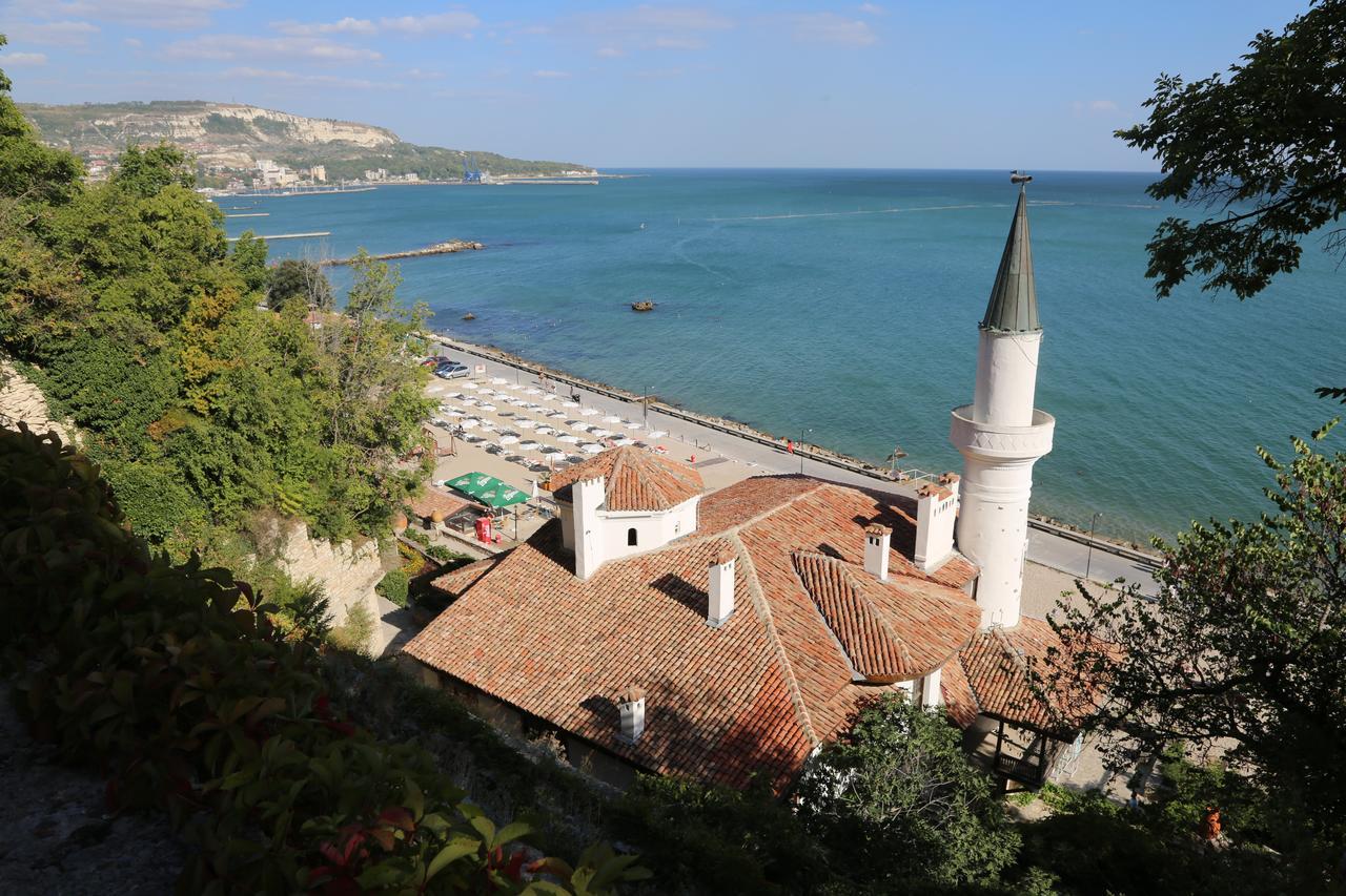 Private Villa 102 With Heated Pool In Blacksearama Balchik Exterior foto